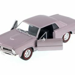 1965 Pontiac GTO, Purple Mist - Welly 22092WPR - 1/24 Scale Diecast Model Toy Car