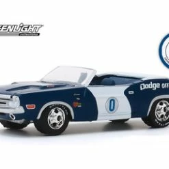 Greenlight 1971 Dodge Challenger Convertible Spdwy Dodge Pace Car 30145/48 - 1/64 Scale Diecast Model Toy Car