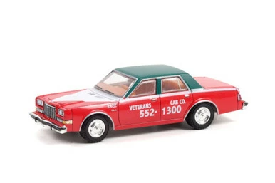 1983 Dodge Diplomat - Veteran's Cab Co, Red W/Matte Green - Greenlight 30283 - 1/64 Diecast Car