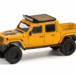 2020 Jeep Gladiator With Off-Road Parts, Yellow - Greenlight 35210/48 - 1/64 Scale Diecast Car