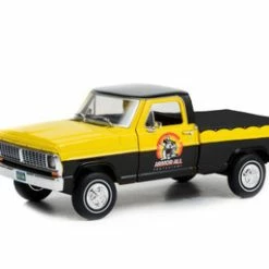 1970 Ford F-100 Pickup Truck - Armor All, Black/Yellow - Greenlight 85063 - 1/24 Scale Diecast Car